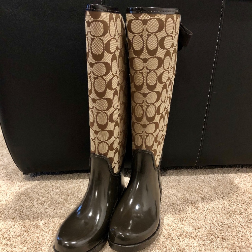 (((SOLD)))Coach Tristee rain boots. NWOT.
